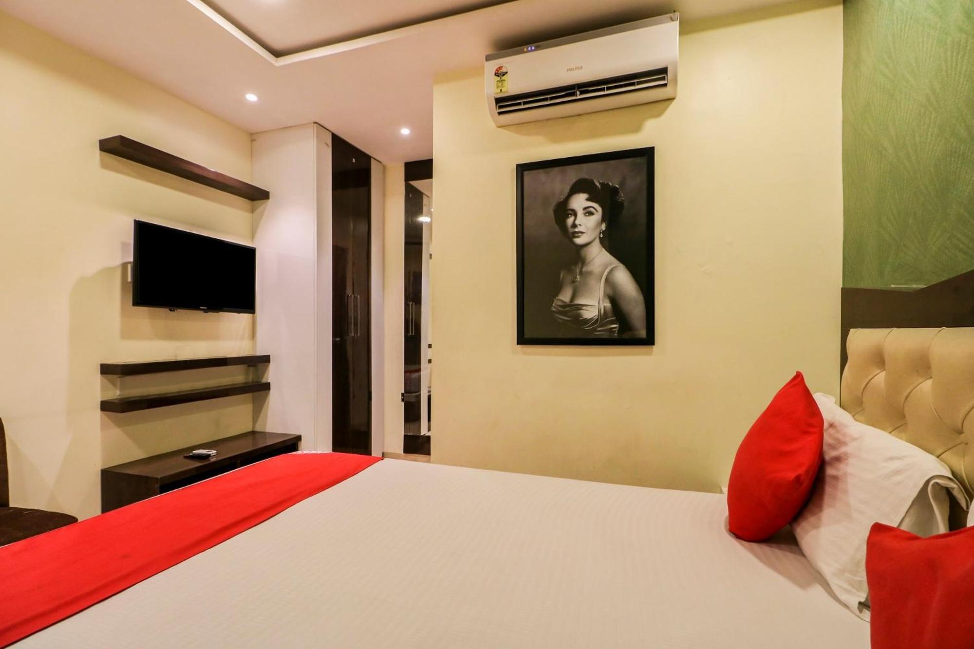 Hotel O Abi Inn Hotel Near Dhakuria Manipal Hospital Kolkata Exterior photo